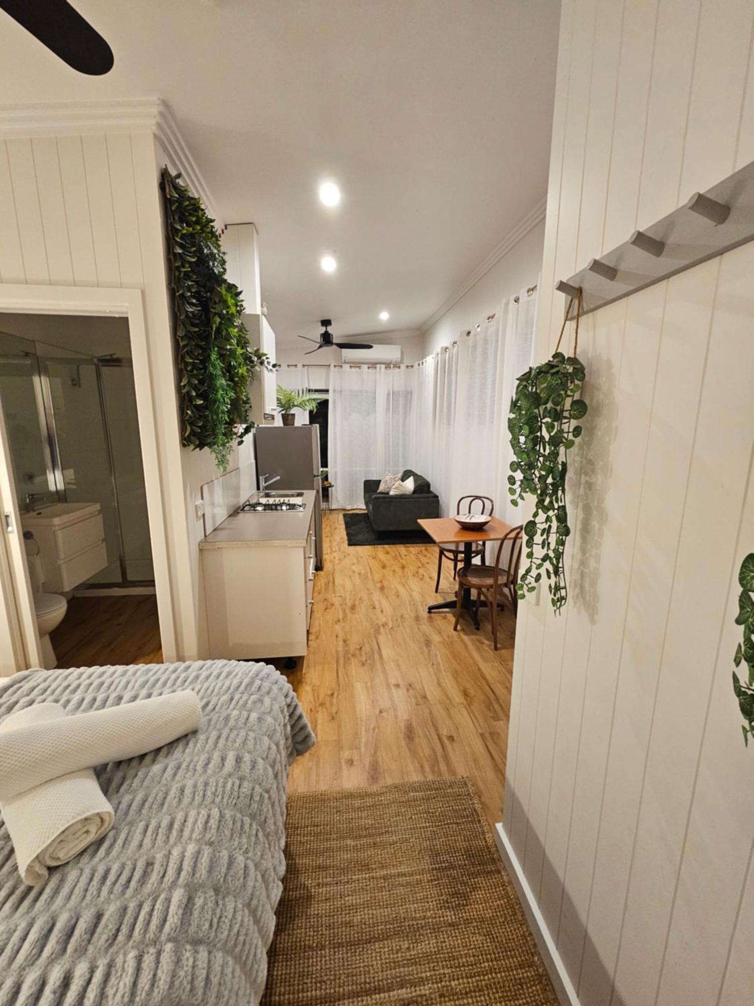 By The Seaside Hotell Mornington Exteriör bild